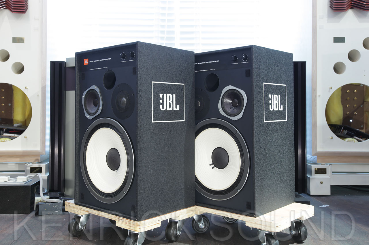 JBL 4312B MKII コンパクトながら良い鳴りっぷりの3way 美品 台車付