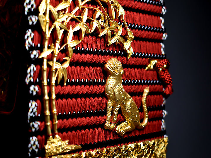 鎧飾り 五月人形 雄山作 黒小礼赤糸威大鎧 12号 五月人形 奉納鎧 / 鈴