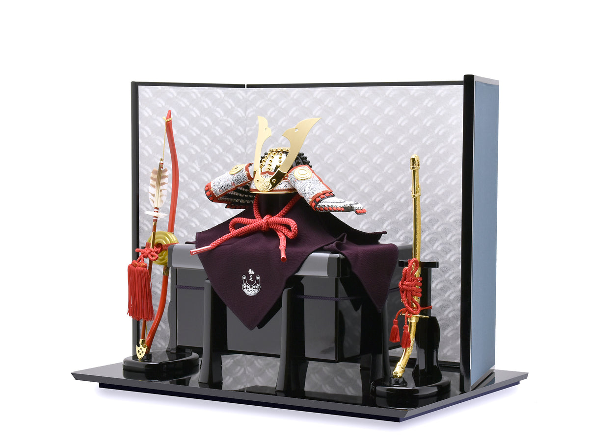 五月人形 兜 / 加藤鞆美 / 江戸甲冑 白糸沢瀉威 三分の一 五段𩊱