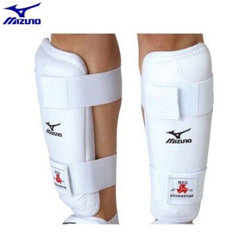 ミズノ空手シンガード・インステップガード特価で販売中!!