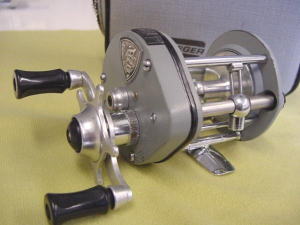 播磨漁具研究所」「西洋漁具図鑑」「Reel／リール」「Pflueger」ページ