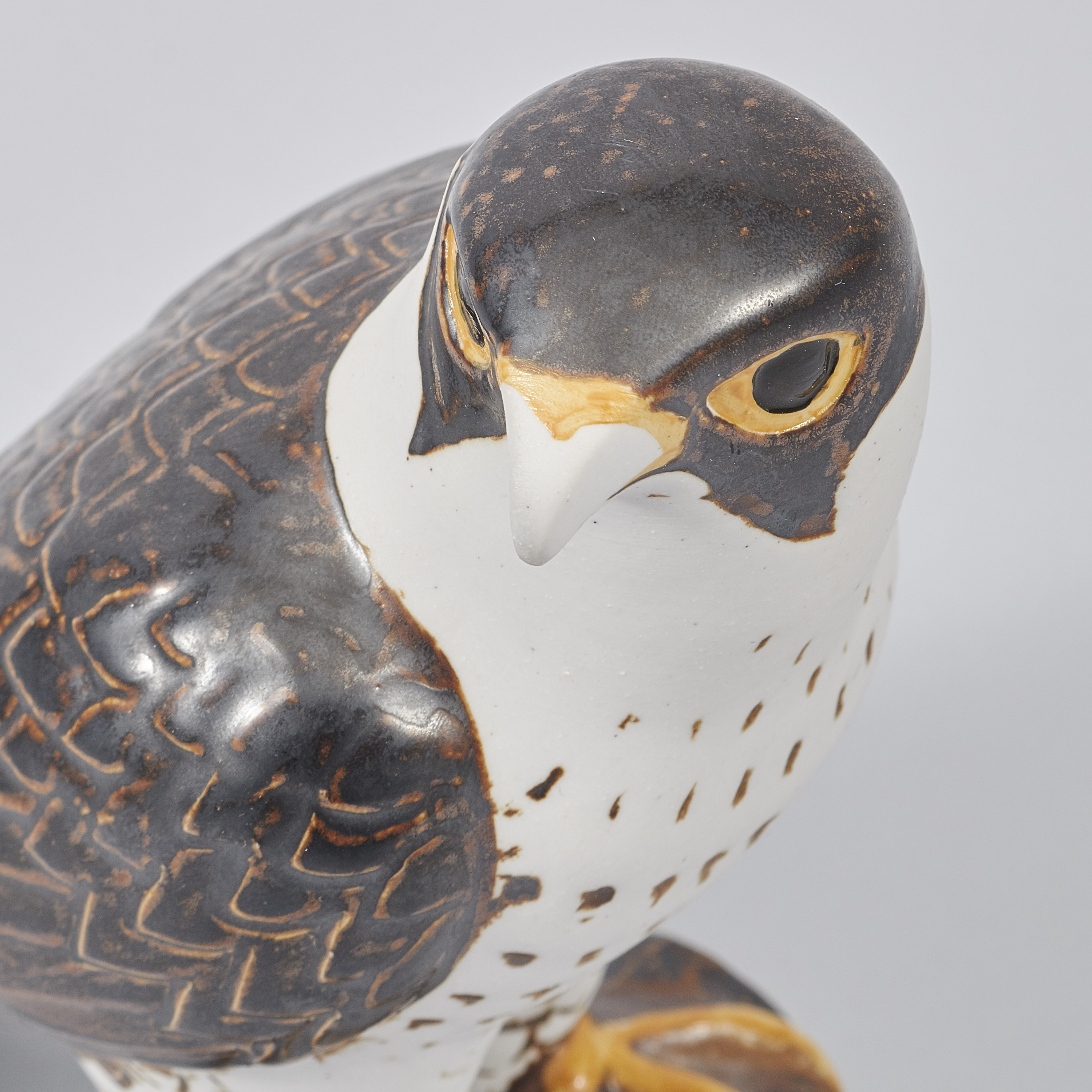 Skulptur, Lisa Larson (f. 1931), Pilgrimsfalk, WWF, för NK, 1700