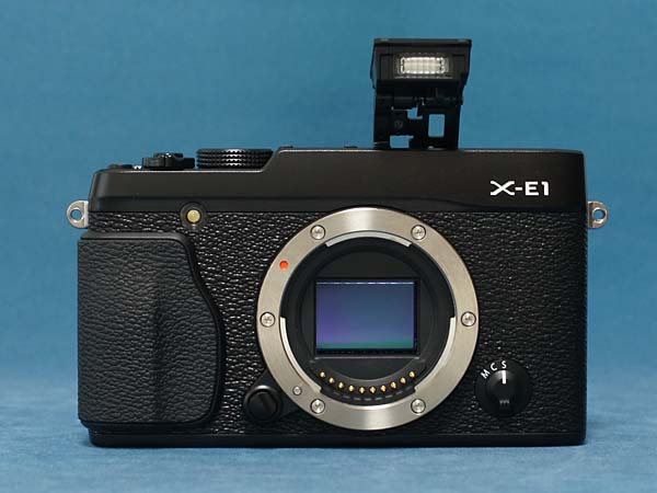 富士フイルム FUJIFILM X-E1の徹底レビュー ミラーレスカメラ /monox