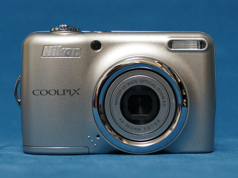 ニコン Nikon COOLPIX L23の外観をみる /monox デジカメ 比較 レビュー