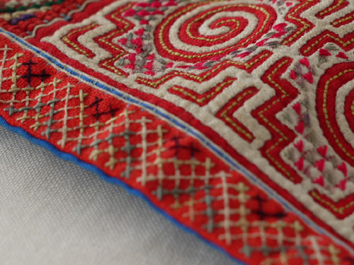 m's-工房/アジアの布・ボタン・パーツ専門店---少数民族刺繍布