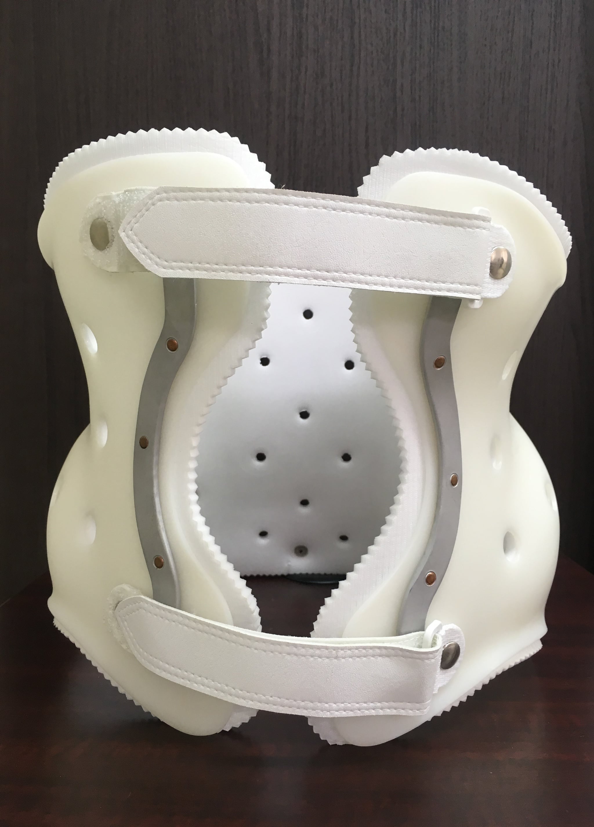 胸腰椎用硬性コルセット