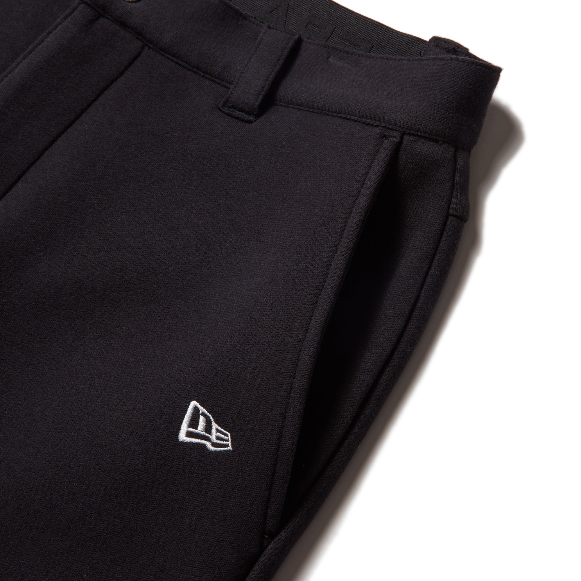 テック スウェット テーパードパンツ ブラック | ゴルフ | ニューエラ