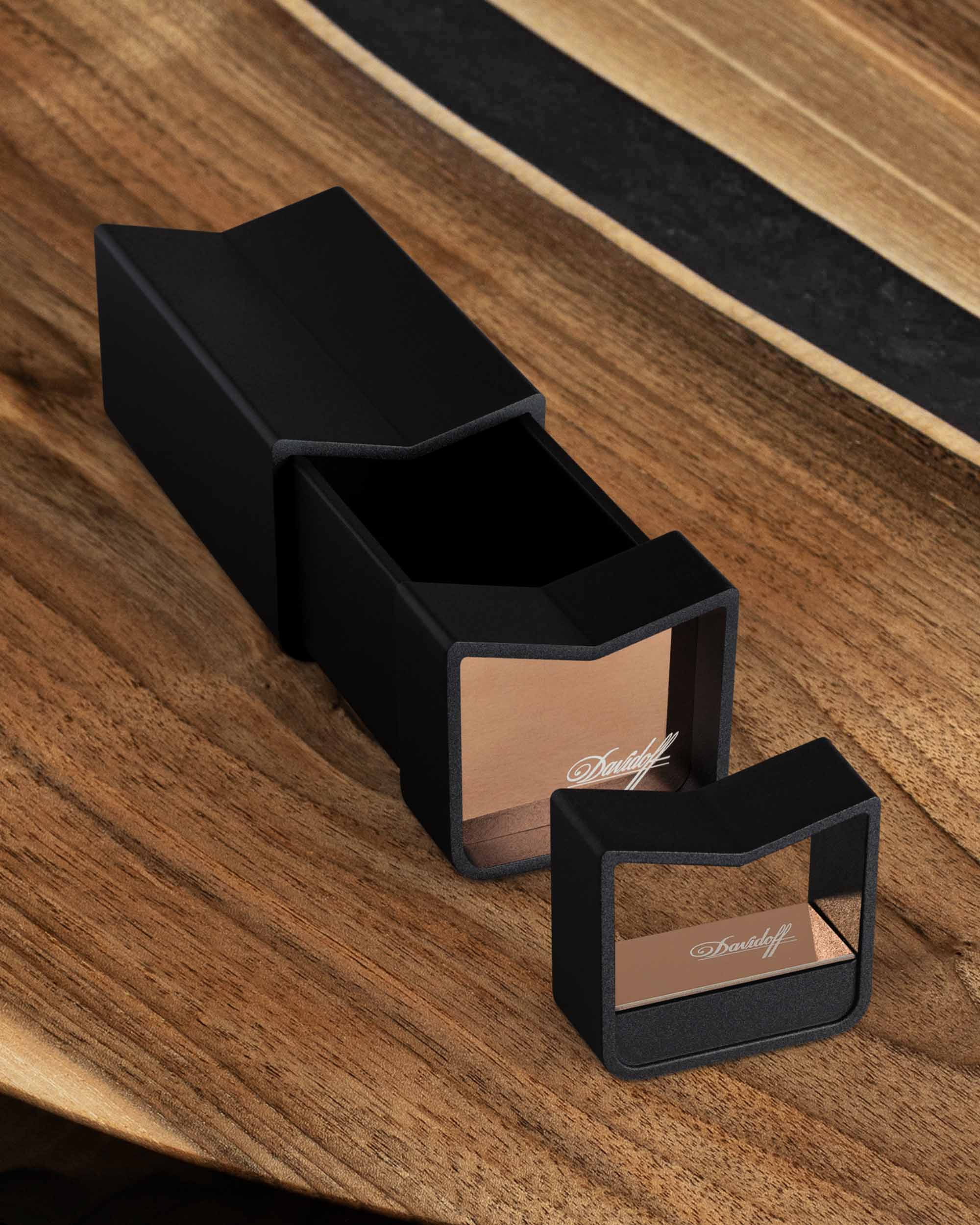 ダビドフ・スライディング灰皿 - ブラックとゴールド – nextCIGAR