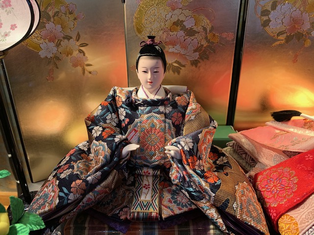 人形の雅びオリジナル 米澤織の雛人形 米澤織金箔会津塗収納BOX飾り