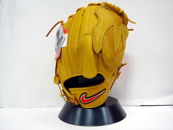 ナイキ・シグネチャーモデル NIKE M18 SIGNATURE MODEL MATSUZAKA