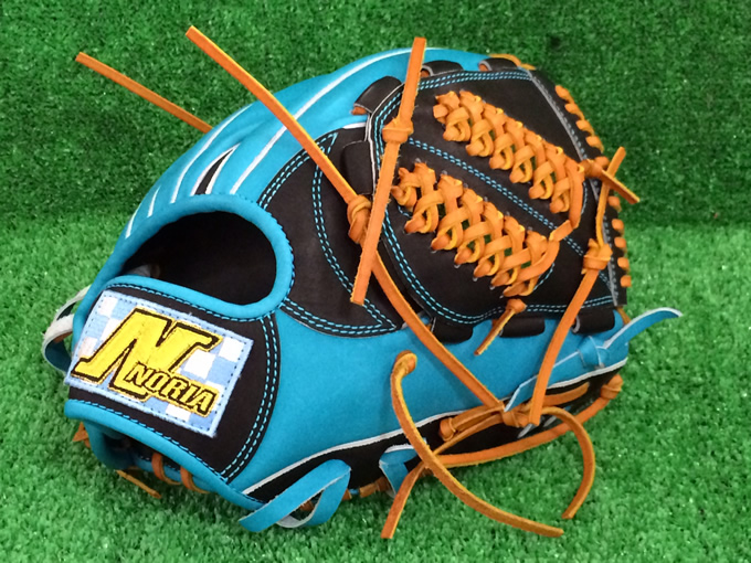 NORIA プレミアムシリーズ 「水色×ブラック」 軟式限定 オーダーグラブ