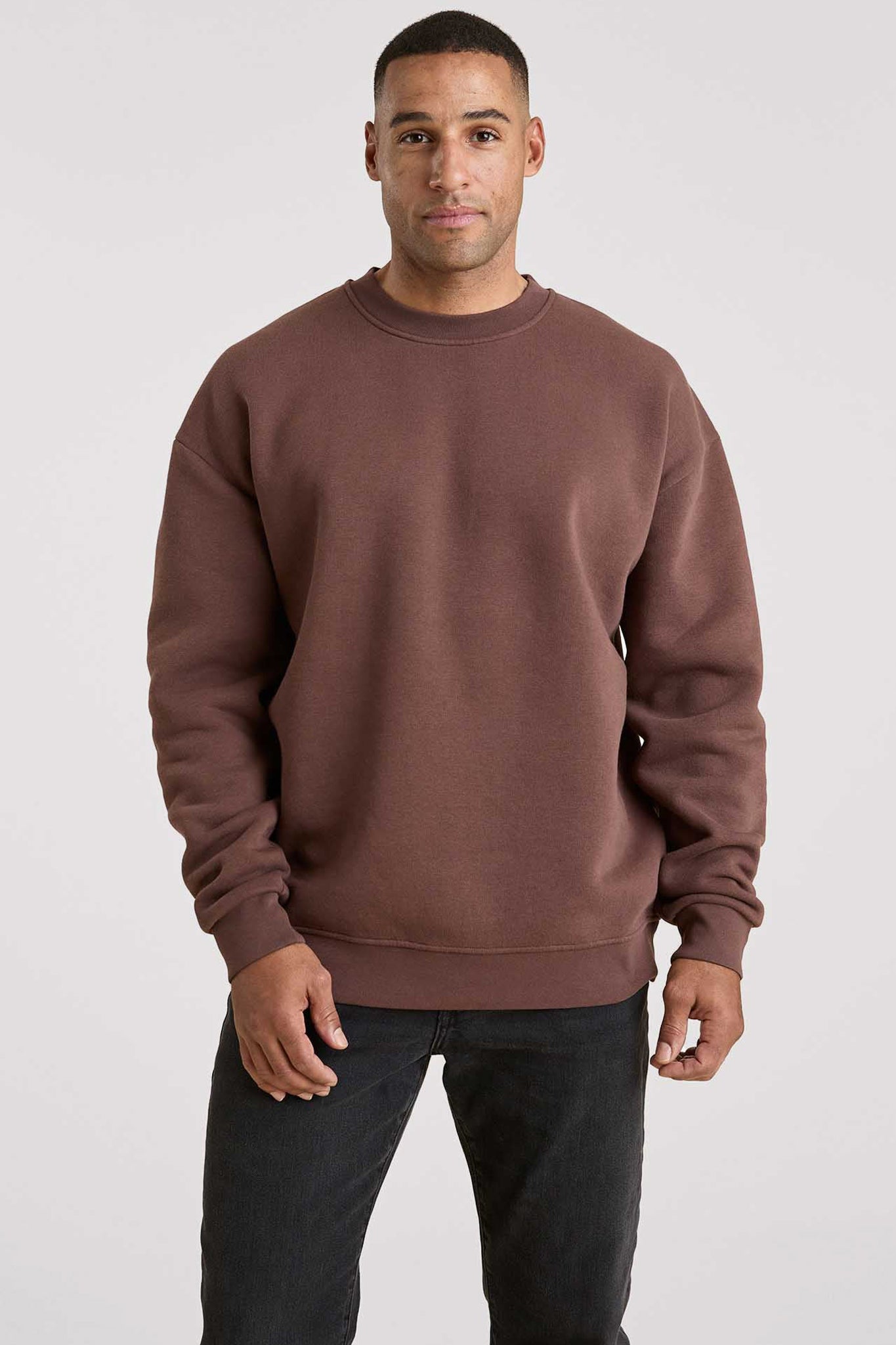 Men's Classic Crewneck Sweatshirt | Coffee – nuuds