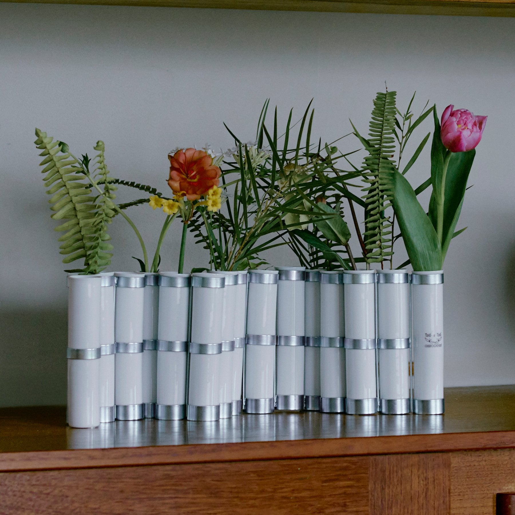 Tsé & Tsé associées 四月の花器／ポーセリン｜フラワーベース｜オルネ