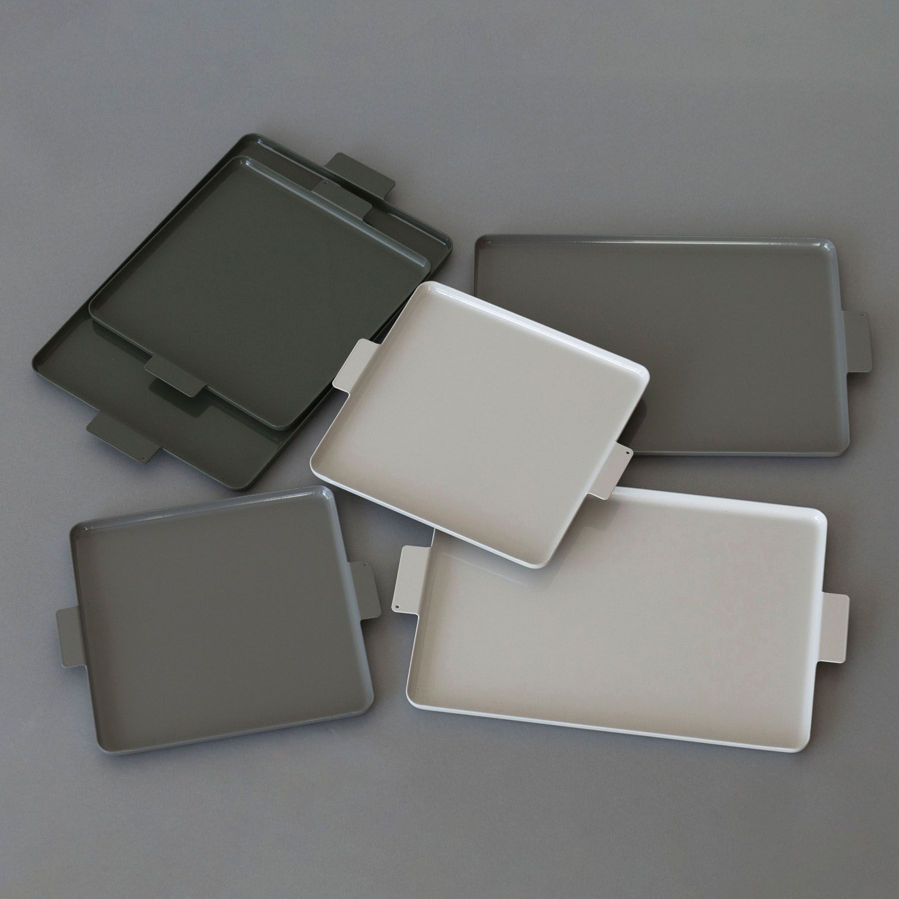 yumiko iihoshi porcelain／'Colored' aluminum tray square