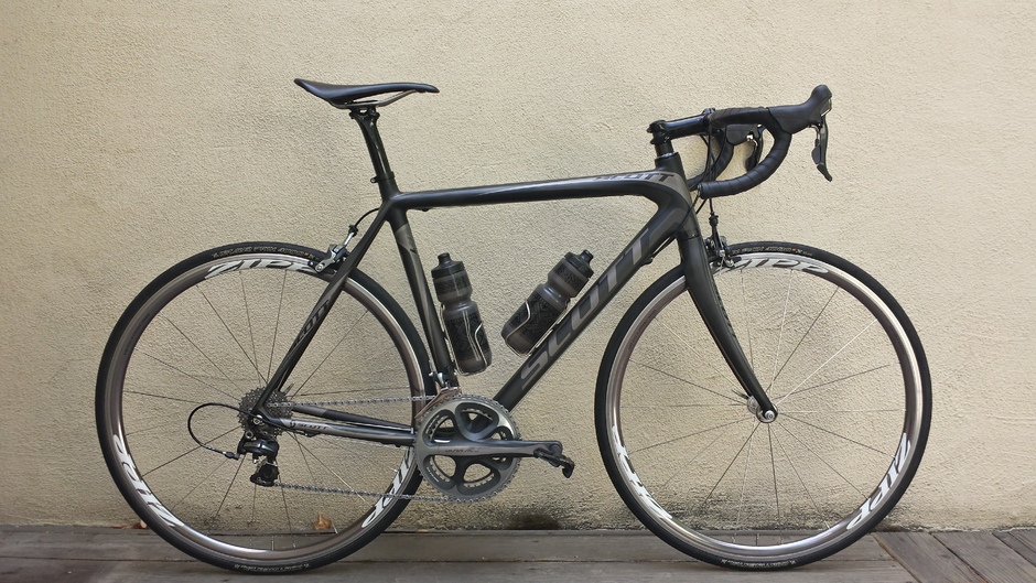 BNUT's 2011 Scott Addict R1 - Pedal Room