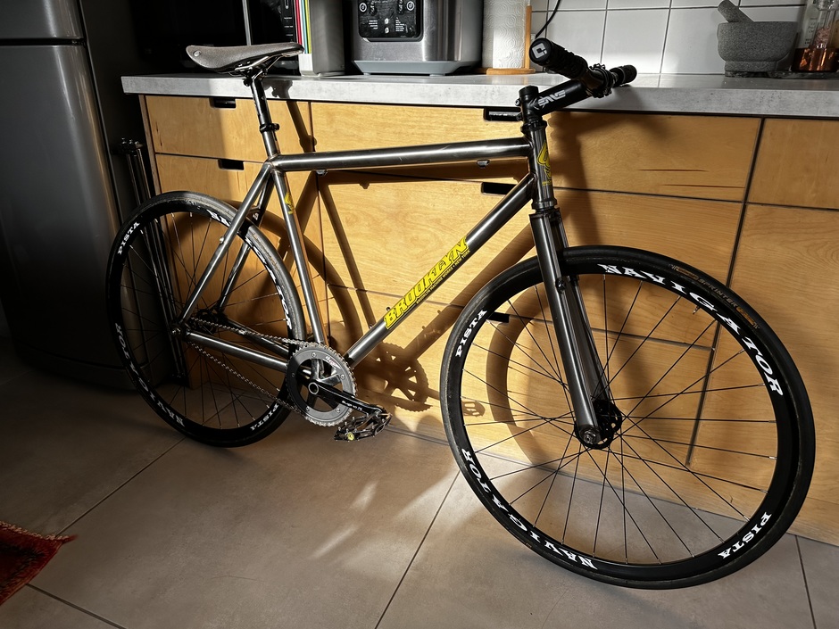 HAYES CX five リアBrooklyn machine works Review: Hayes CX5