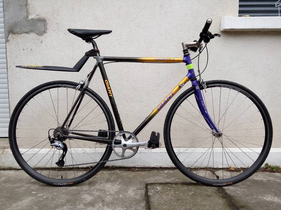 Giant Cadex CFR 2 Commuter - Pedal Room