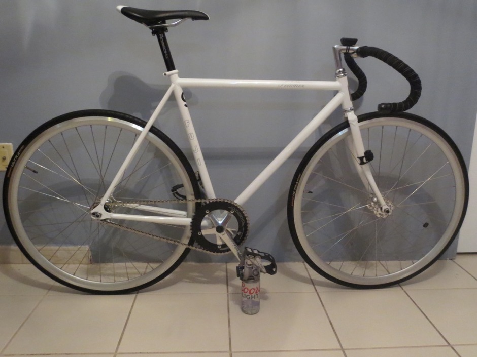 Fuji Feather 2012 - Pedal Room