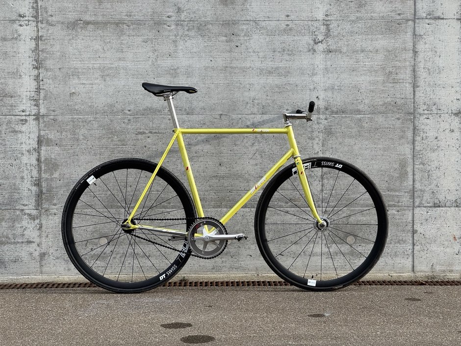 Samson NJS - Pedal Room