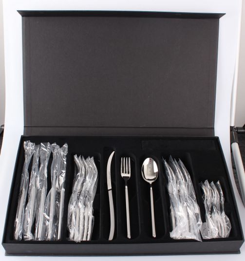 ベルンドルフ - Peacock Variations