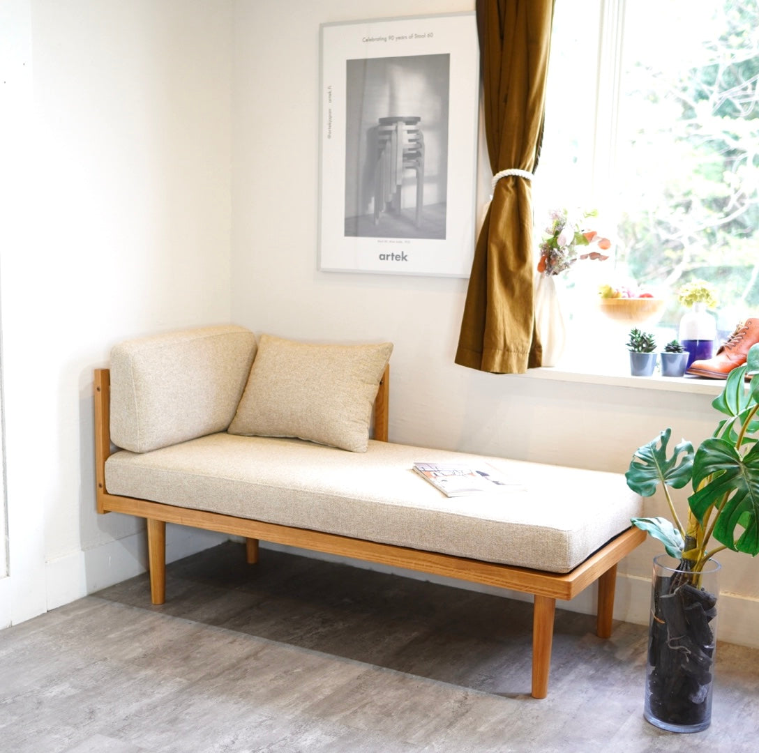 ウニコ / unico キナ / KINNA ベンチアームソファ 未使用 スリム