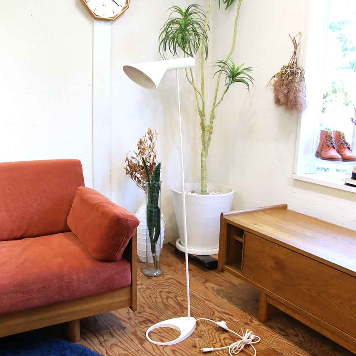 ルイスポールセン / Louis Poulsen AJフロア フロアランプ ホワイト