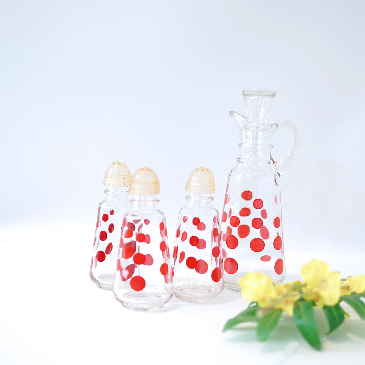 ファイヤーキング / Fire-King レッド ポルカドット ビネガーボトル