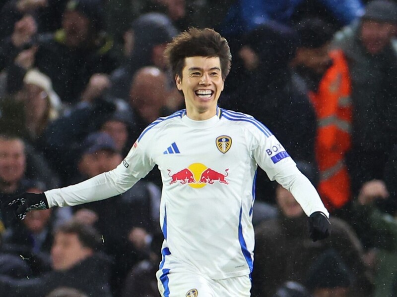 ゴラッソ製造機」「えぐすぎるな」リーズ田中碧が今季4点目！ 右足