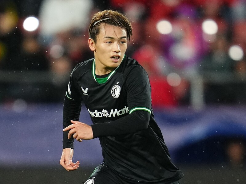 フェイエノールト上田綺世、圧巻2ゴールの活躍で蘭メディアの週間