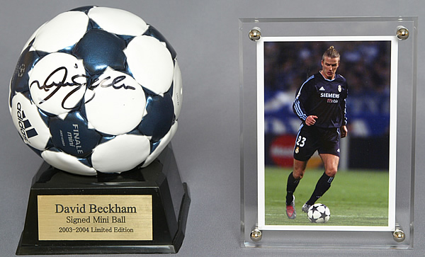 D.ベッカム直筆サイン入りチャンピオンズリーグ公式ミニサッカーボール