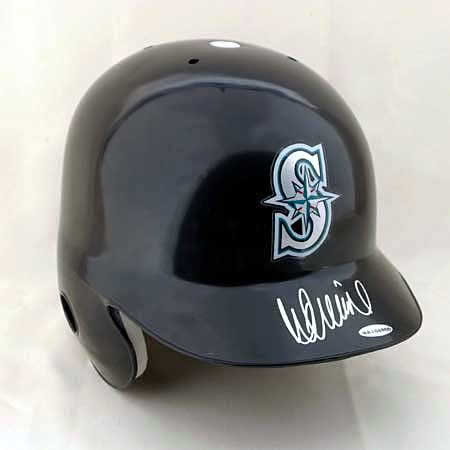 イチロー直筆サイン入りマリナーズバッティングヘルメット