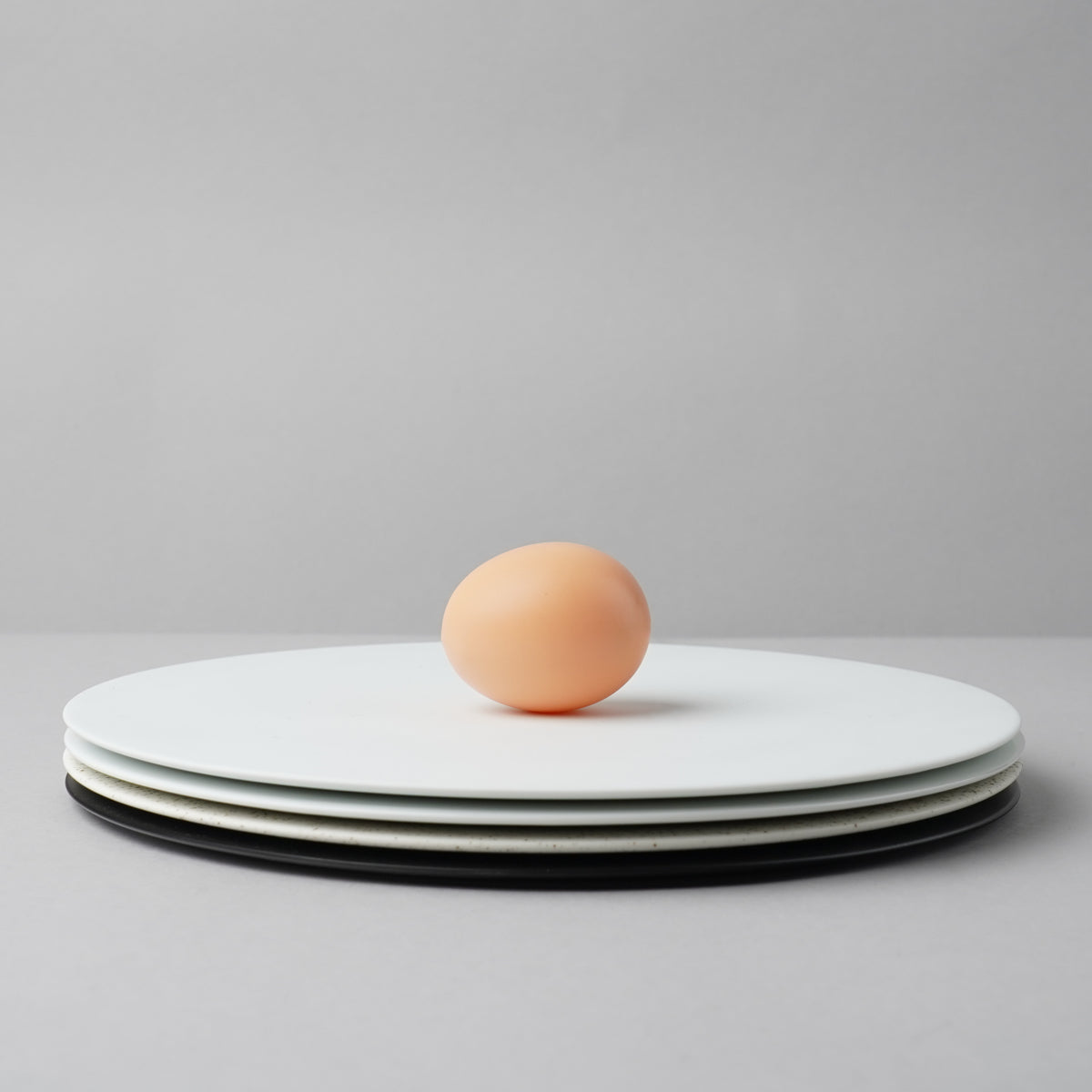 伊万里焼 極フラットプレート(L) 24.5cm 畑萬陶苑の通販｜Studio1156