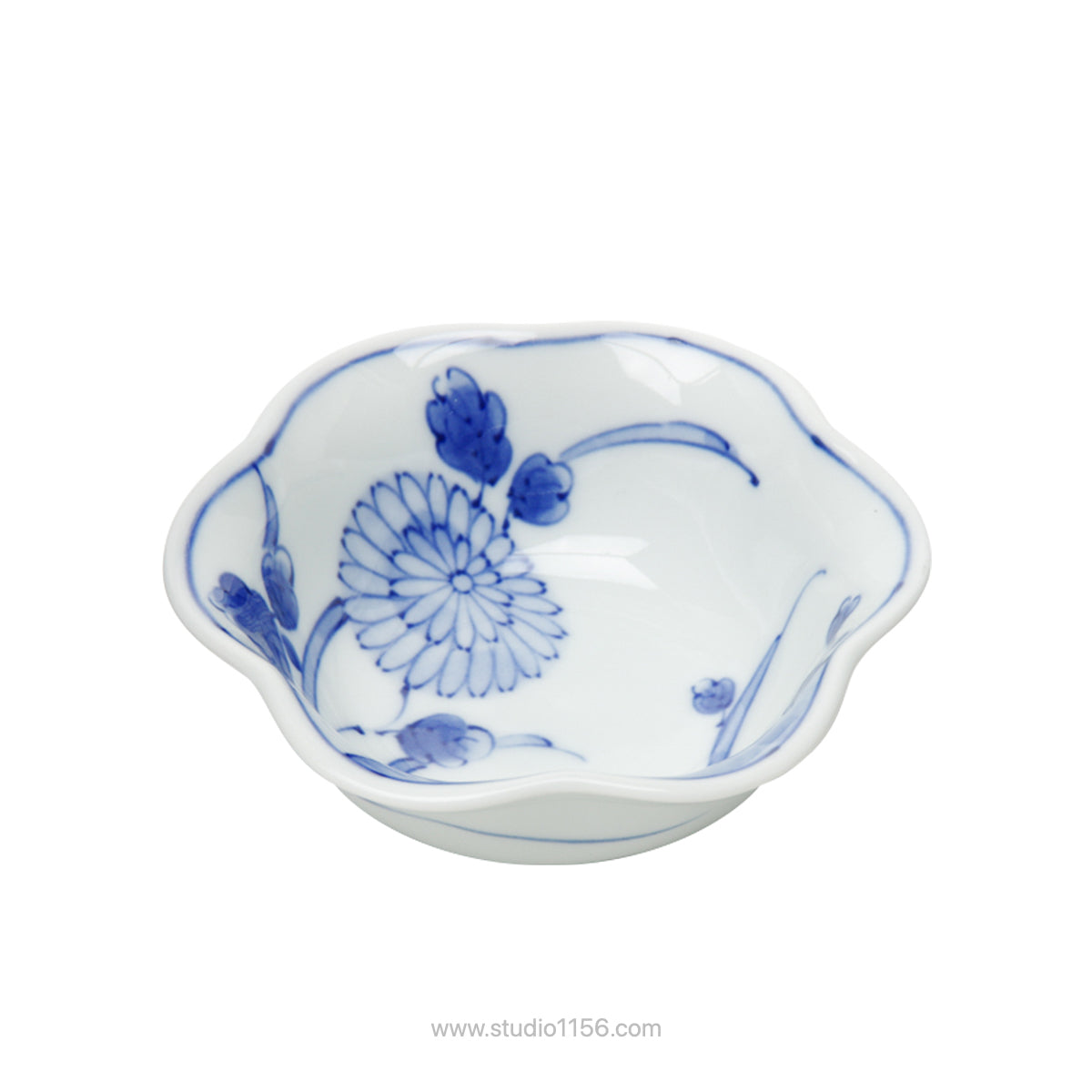 波佐見焼 染付 菊割図 花型小鉢(小) 9.5cm 高山陶器 - Studio1156