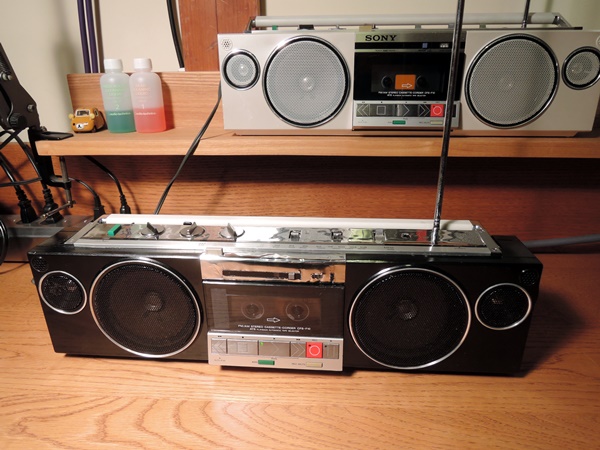 秘密基地のオーディオ部門（平成20年から～）大改革: SONY CFS-F10編