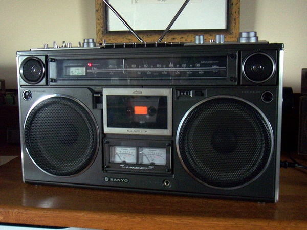 秘密基地のオーディオ部門（平成20年から～）大改革: 平成のラジカセ音