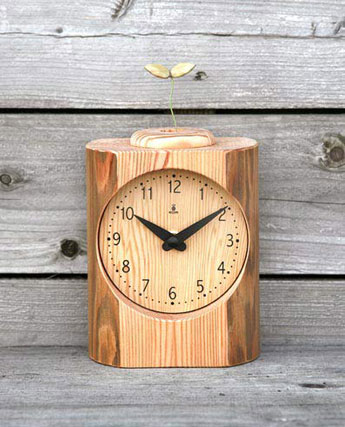 芽がでた時計（国産材：カラ松）：おすすめ「森」製品 Index：暮らしと