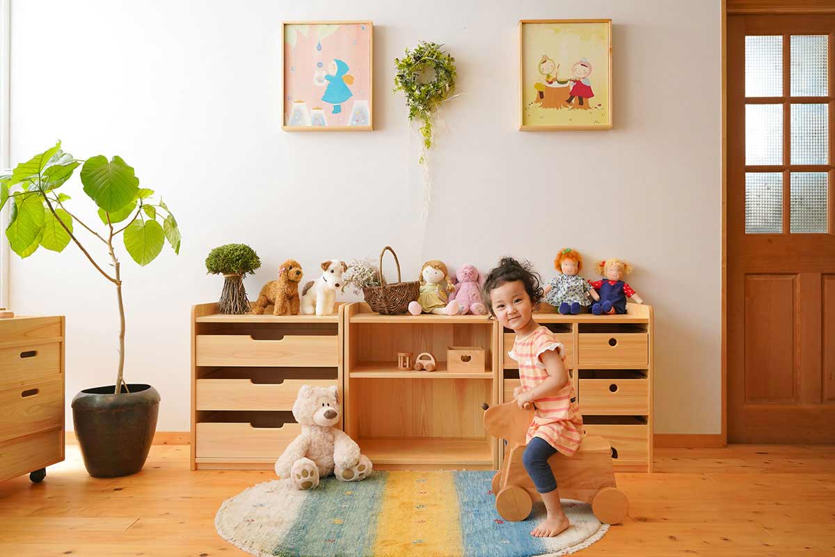 幼児期から使えるいろは家具のセット – なかよしライブラリー