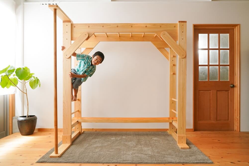 握力低下の防止に 【室内用うんてい】鉛筆を握る、物を持つ。握力低下