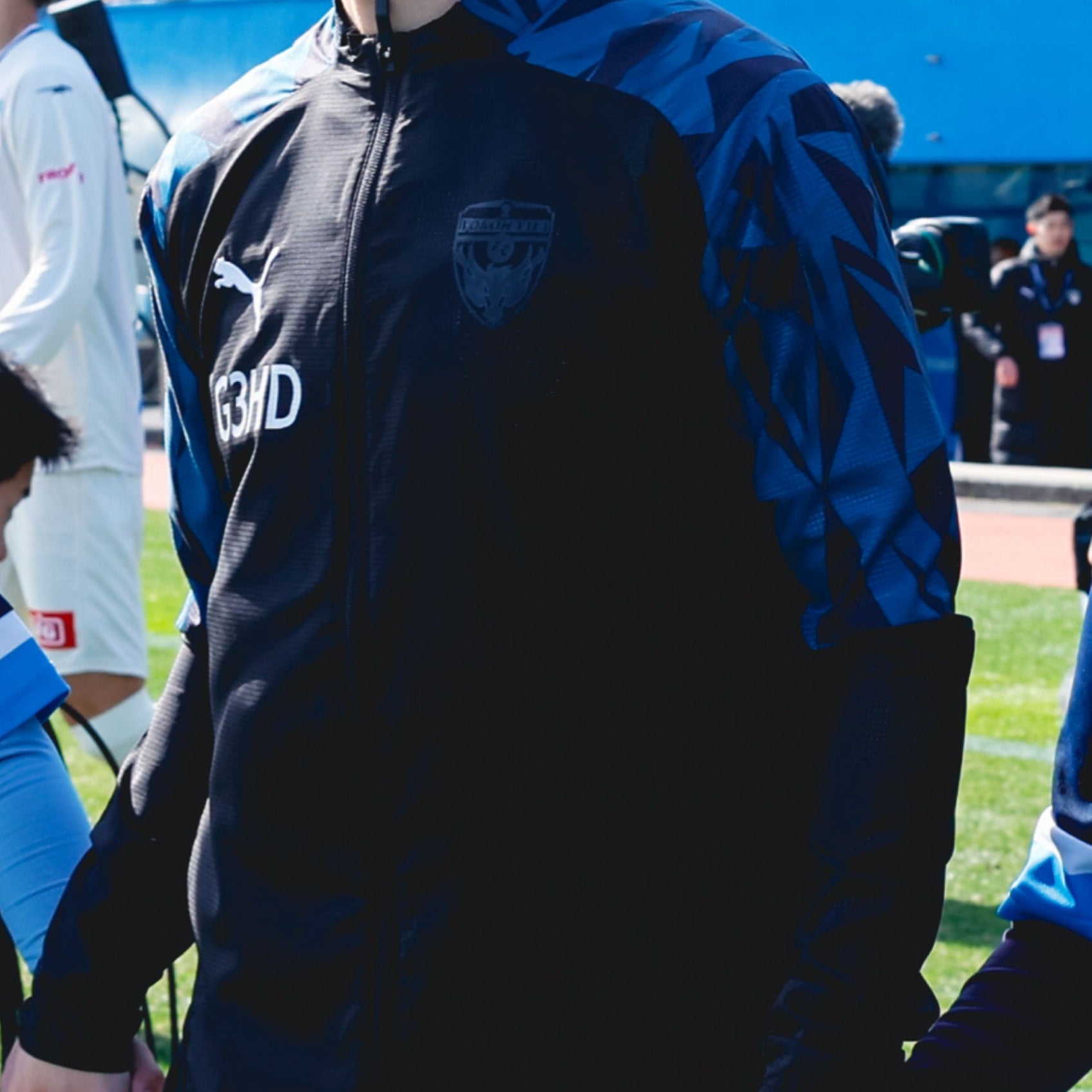 2024アンセムジャケット | 横浜FC・公式オンラインストア