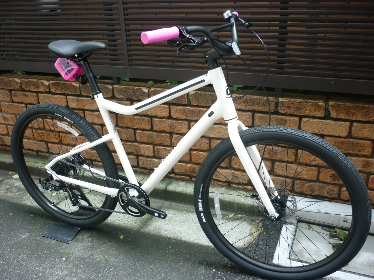 NEW MODEL】街乗りに特化したクロスバイク！個性的なフォルムが目を