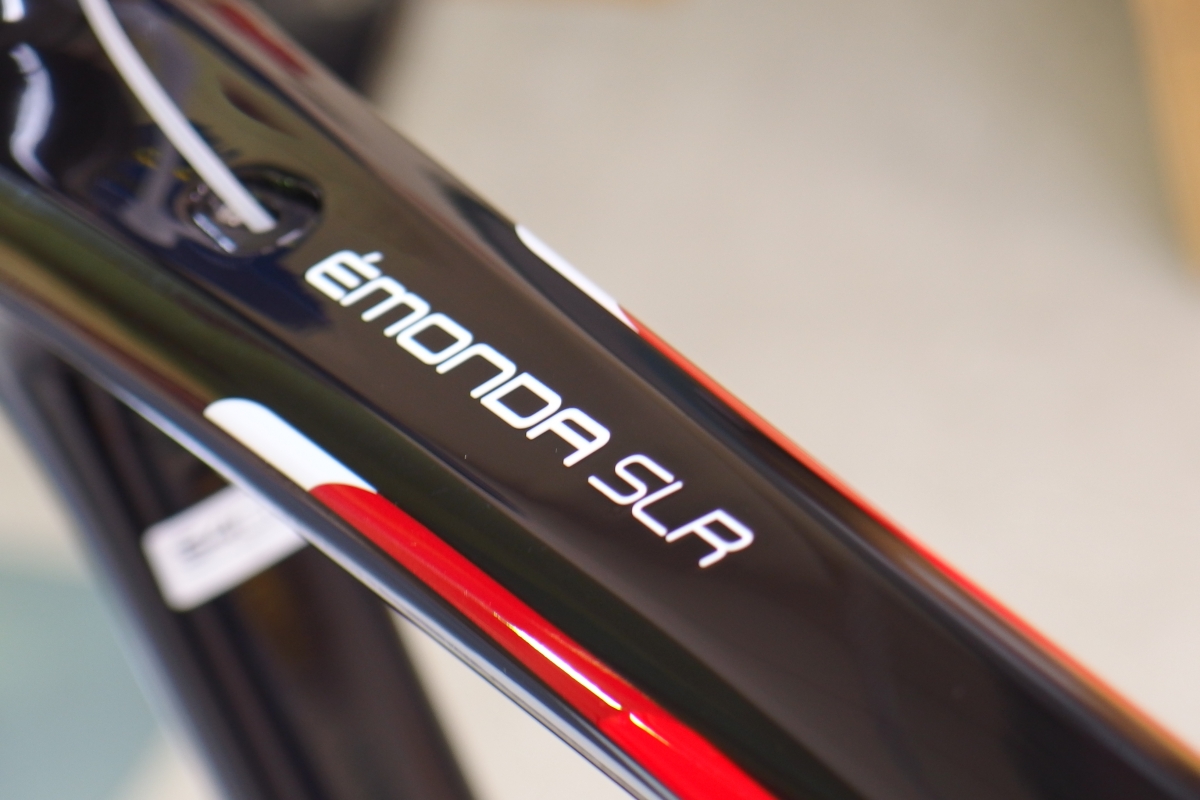 アウトレット緊急再入荷！】TREK 超軽量『EMONDA SLR』RSL H1フィット