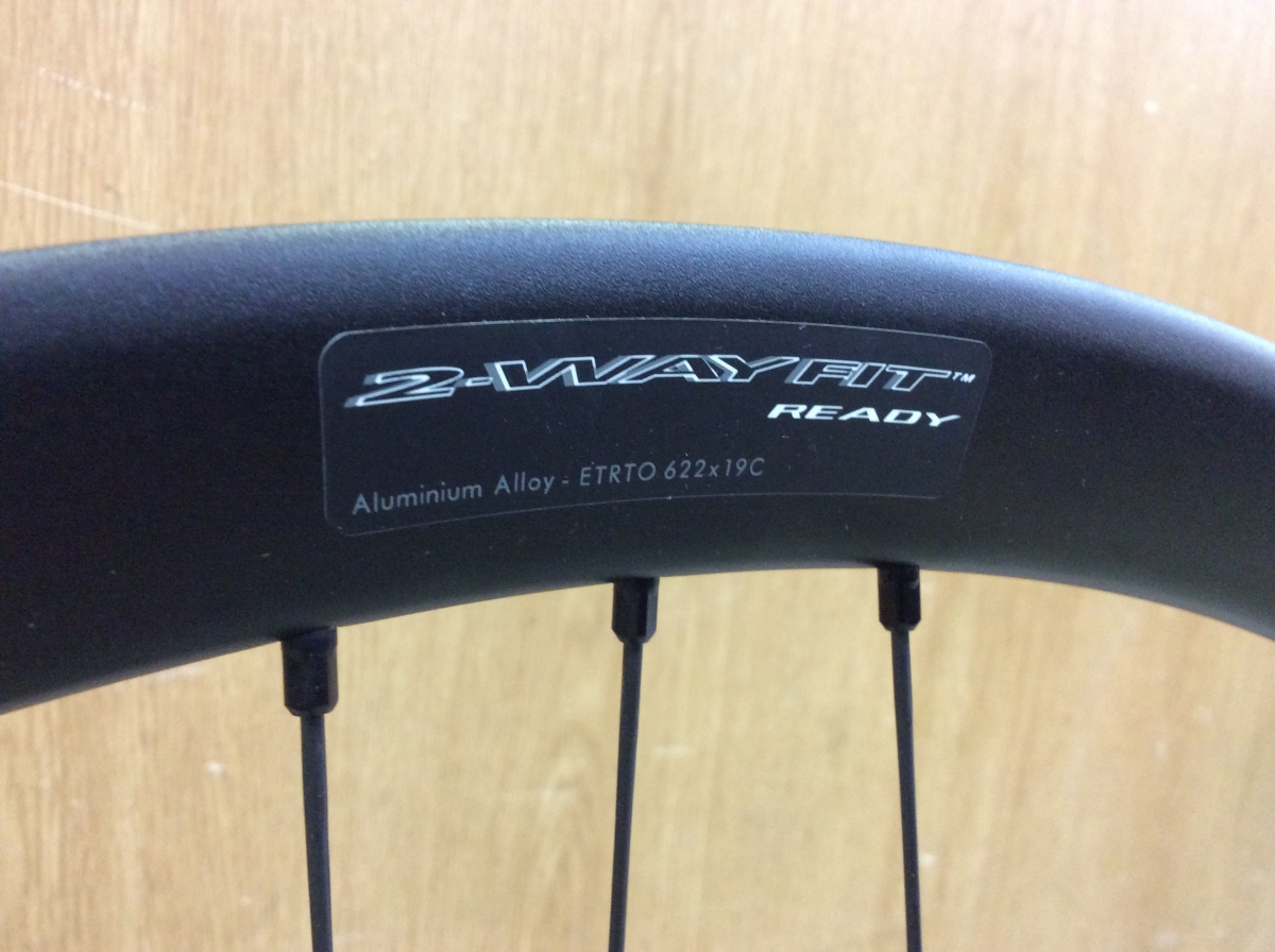 ロードDISCホイール】空力と見た目で選ぶならコレ！ミドルグレードの