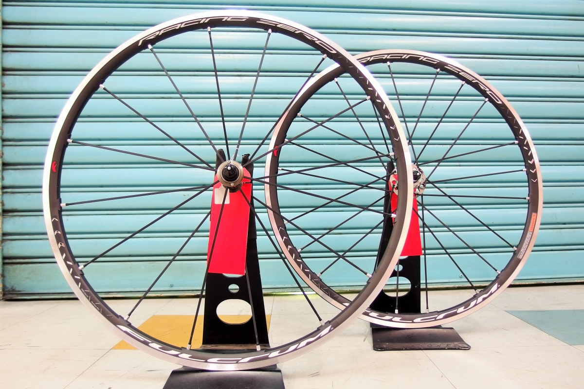 ホイール】リムブレーキ仕様もしっかり王道押さえてます!!『レーシング