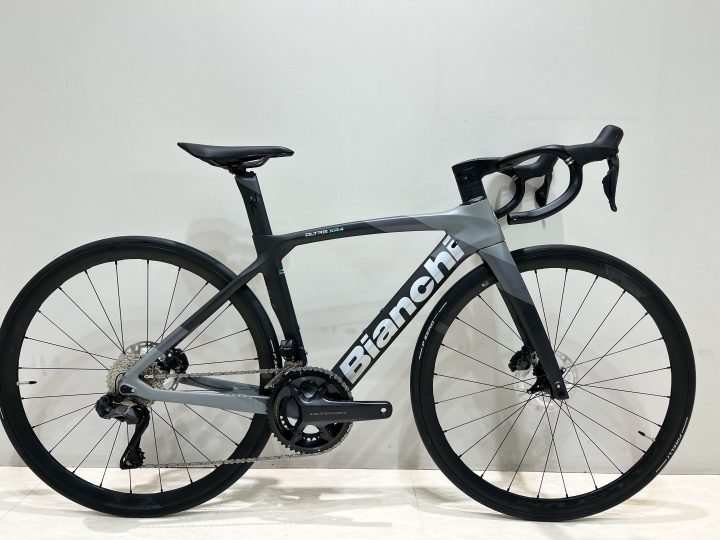 BIANCHI 2022モデル‼】OLTRE XR4 DISC『NEW』ULTEGRA Di2！ | 船橋で