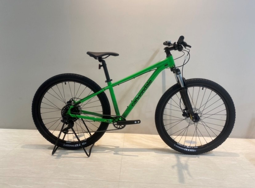 BLACK FRAIDY SALE】ド派手な緑！TRAIL 7.1！ | 船橋で自転車をお探し