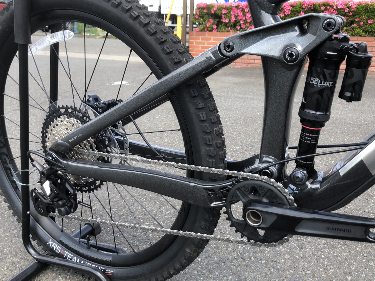 TREKの27.5オールマウンテンMTB！『REMEDY 8』MLサイズ残り1台