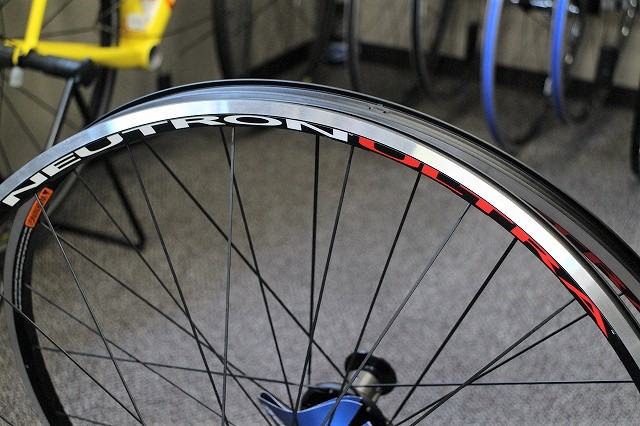 1Fカスタム館】カンパの神髄が味わえる、現行レトロホイール「ニュー