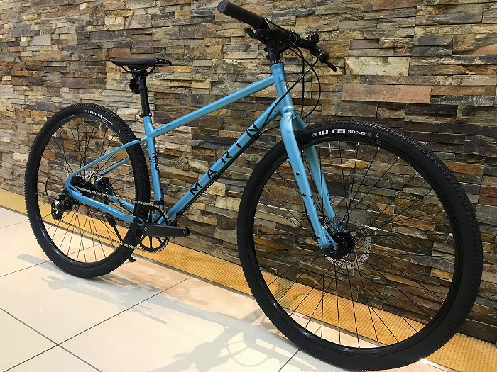 新春セール】女性の方でも楽しみやすいクロモリクロスバイクは日本限定