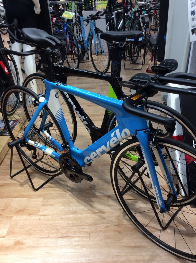 コスパの良いTTバイク！！】CERVELO P2 | Y's Road 新橋トライアスロン館