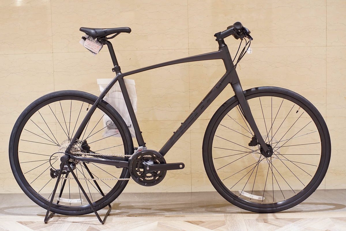 GIANT】格好良いマットブラックカラー、初入荷です！ | 新宿で自転車を